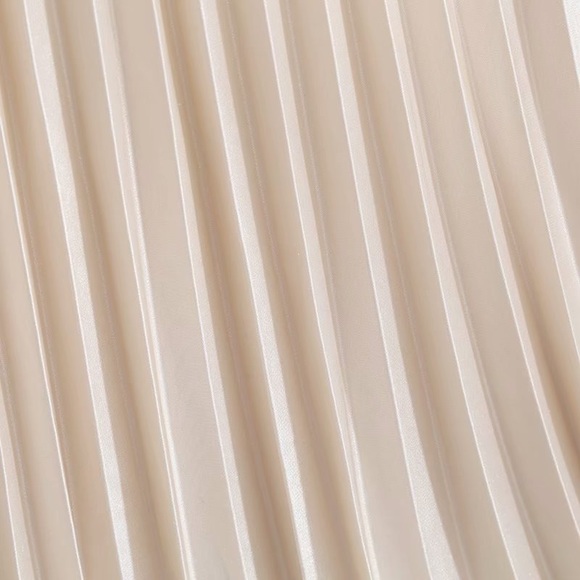 Lace Stitching Hight Waist Pleated Skirt - Picture 7 of 9